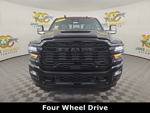 Used 2026 RAM 2500 Tradesman AWD/4WD image 3