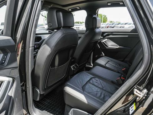 Used 2019 Audi Q3 2.0T Premium Plus w/ Premium Plus Package AWD/4WD image 29