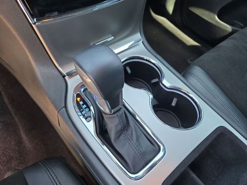 Used 2019 Jeep Grand Cherokee Altitude RWD image 30