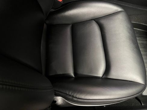 Used 2023 Tesla Model 3 Standard Range image 29