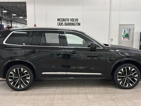 New 2026 Volvo XC90 T8 Plus image 4