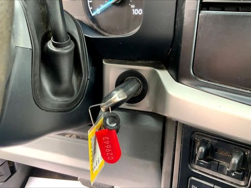 Used 2024 Ford F350 XLT image 14