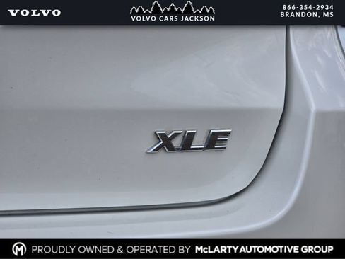 Used 2019 Toyota Highlander XLE FWD image 33