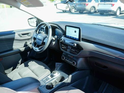 Used 2023 Ford Escape Active AWD/4WD image 16