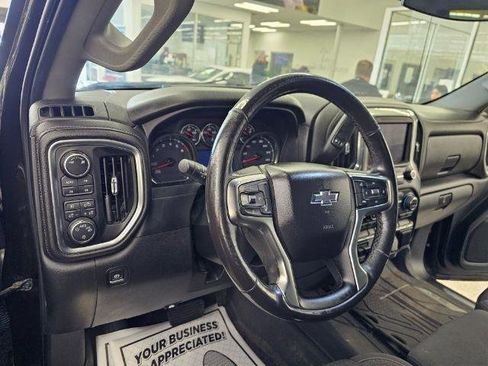 Used 2019 Chevrolet Silverado 1500 LT Trail Boss w/ Convenience Package image 9