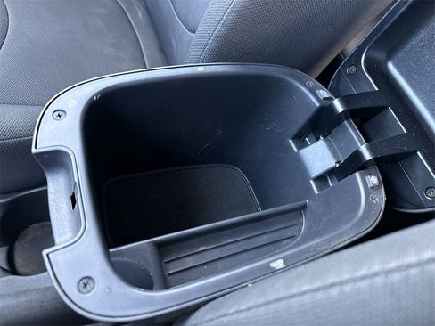 Used 2011 Kia Soul + image 29