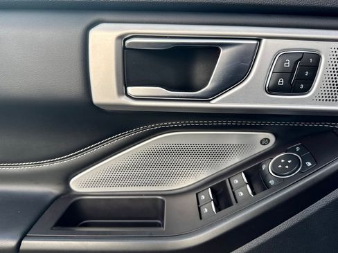 Used 2020 Ford Explorer ST w/ Premium Technology Package image 12