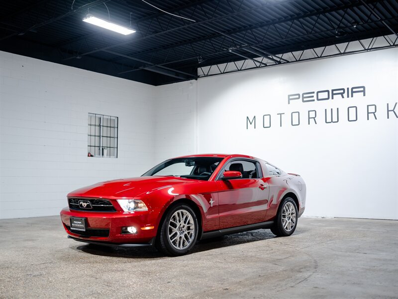 Used 2012 Ford Mustang Premium RWD image 3