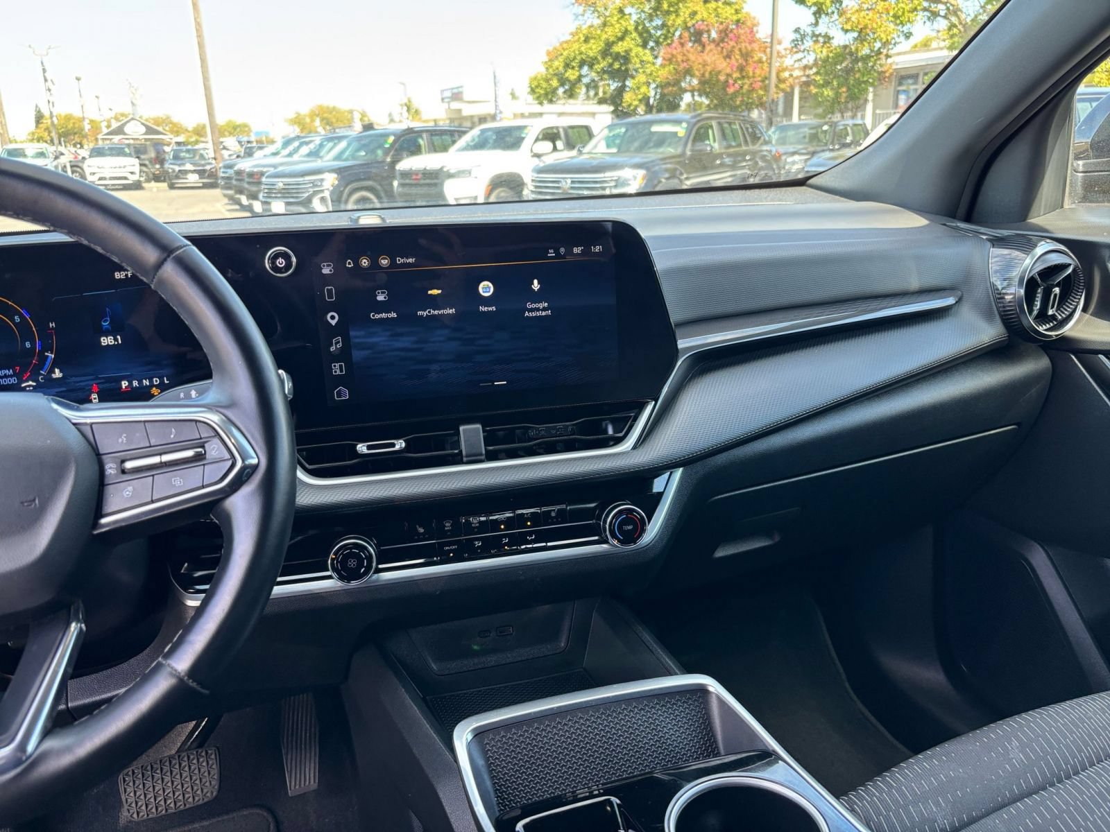 Used 2025 Chevrolet Equinox LT FWD image 16