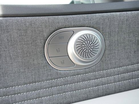 New 2026 Hyundai Elantra Limited image 21