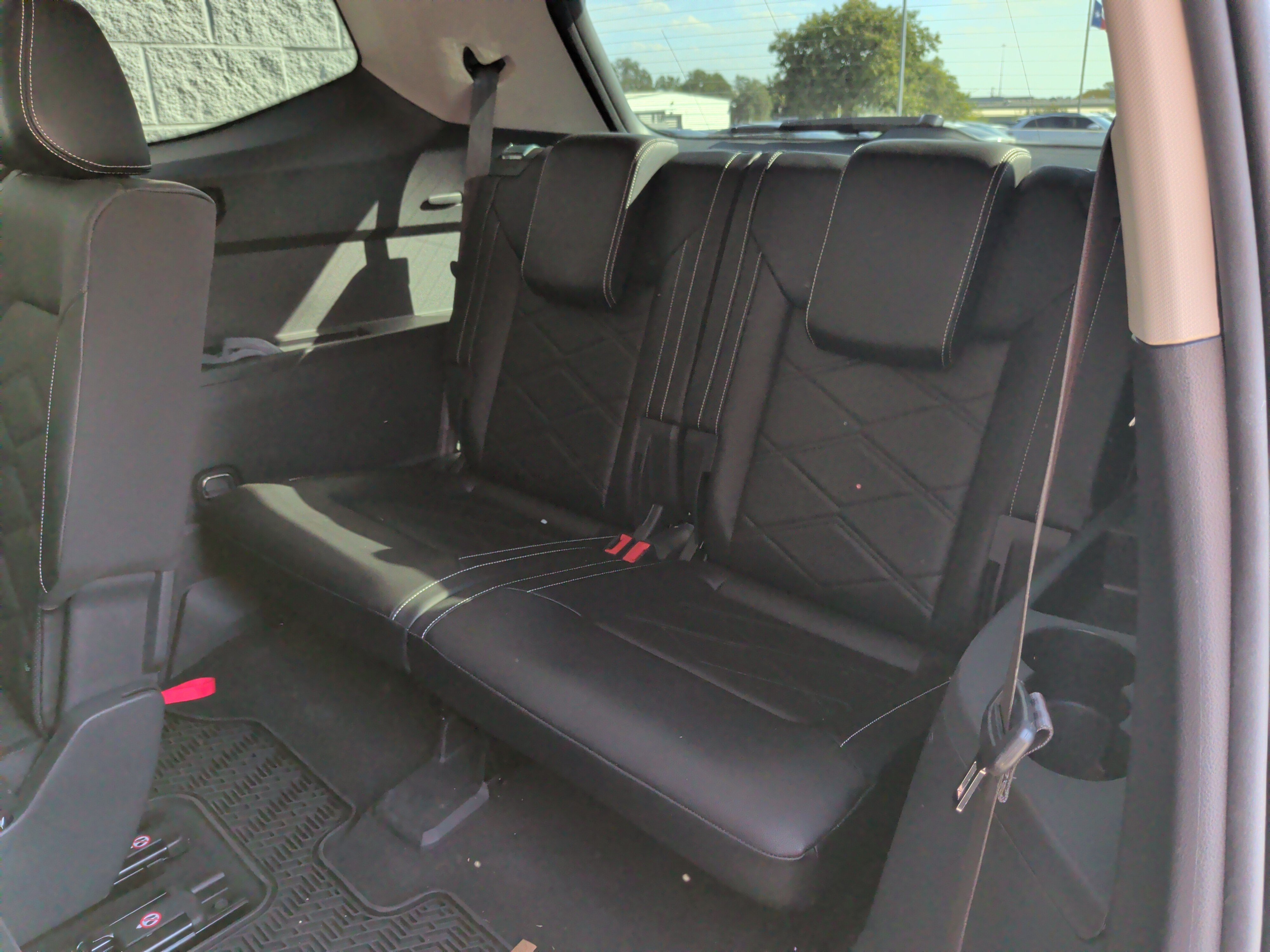 Used 2024 Volkswagen Atlas SE w/ Black Wheel Package FWD image 30