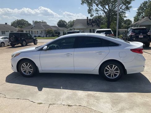 Used 2017 Hyundai Sonata SE FWD image 6