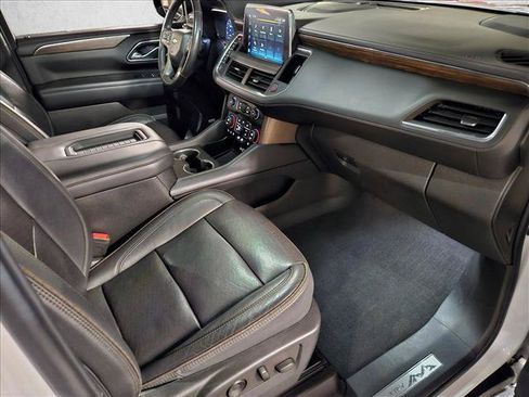 Used 2022 Chevrolet Tahoe High Country w/ Premium Package 2 AWD/4WD image 19