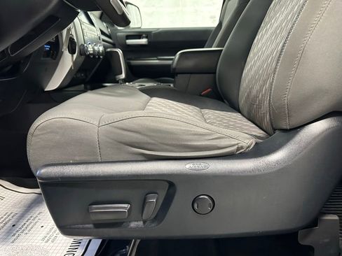 Used 2021 Toyota Tundra SR5 w/ Convenience Package AWD/4WD image 12