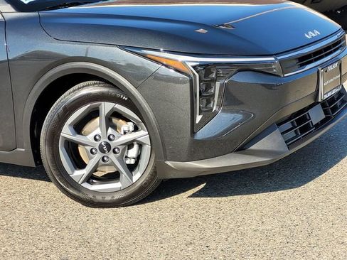 Used 2025 Kia K4 LXS image 6