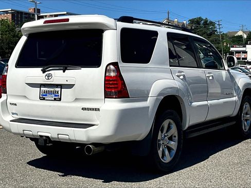 Used 2008 Toyota 4Runner Limited AWD/4WD image 2