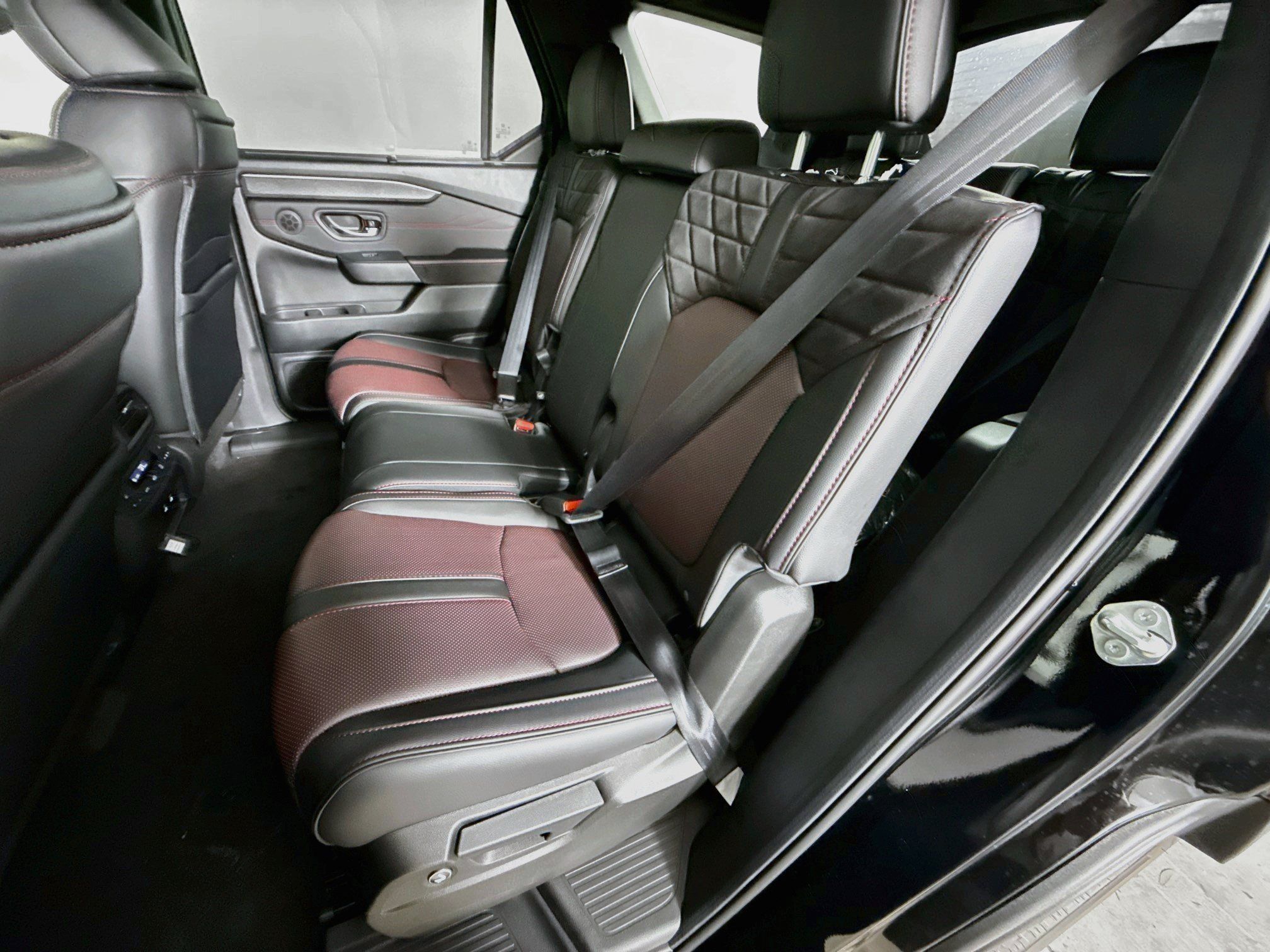 New 2026 Honda Pilot Black Edition image 30