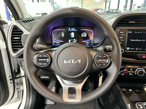Used 2024 Kia Soul LX w/ Option Group 015 image 11