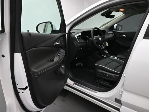 New 2026 Buick Encore GX Avenir w/ Avenir Technology Package image 11