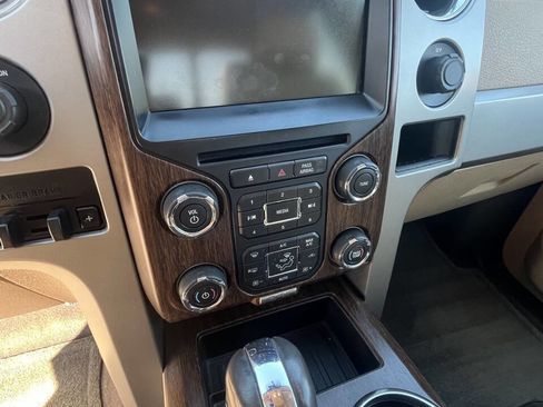 Used 2013 Ford F150 Lariat w/ Lariat Chrome Pkg image 18