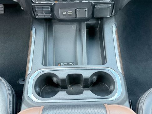 Used 2020 Chevrolet Silverado 2500 High Country w/ Z71 Off-Road Package AWD/4WD image 19