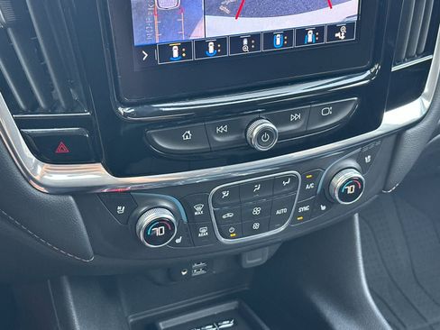 Used 2020 Chevrolet Traverse Premier w/ Redline Edition AWD/4WD image 22