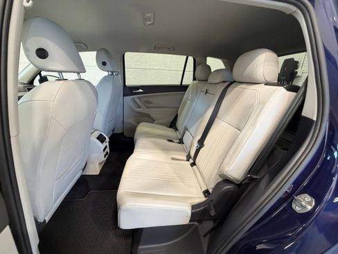 Certified 2023 Volkswagen Tiguan SE FWD image 22