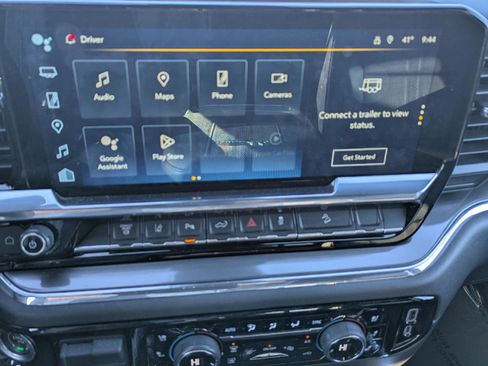 Used 2024 Chevrolet Silverado 3500 High Country w/ Technology Package image 15