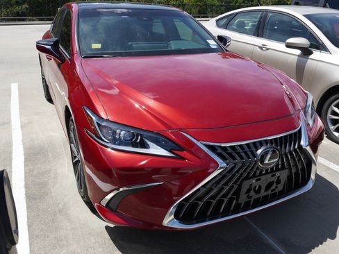 Certified 2025 Lexus ES 350 w/ Premium Package FWD image 3