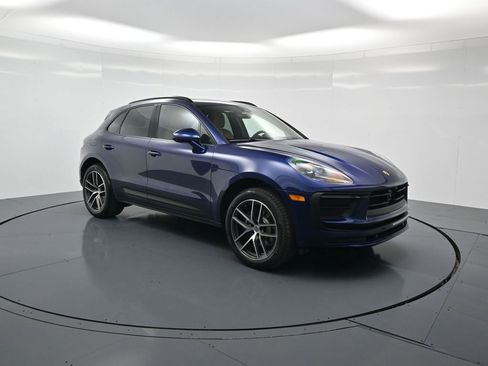 Used 2026 Porsche Macan image 29