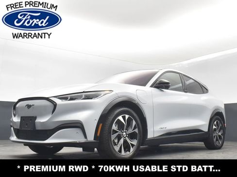 Used 2022 Ford Mustang Mach-E Premium image 21