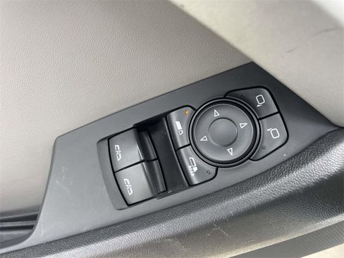 Used 2023 Chevrolet Camaro LT image 17