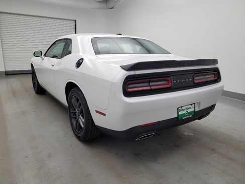 Used 2019 Dodge Challenger SXT w/ Blacktop Package AWD/4WD image 5