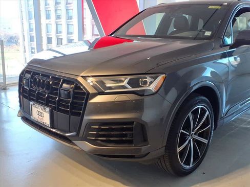 Used 2022 Audi Q7 Premium Plus image 7
