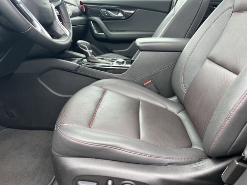 Certified 2024 Chevrolet Blazer RS w/ Driver Confidence II Package image 10