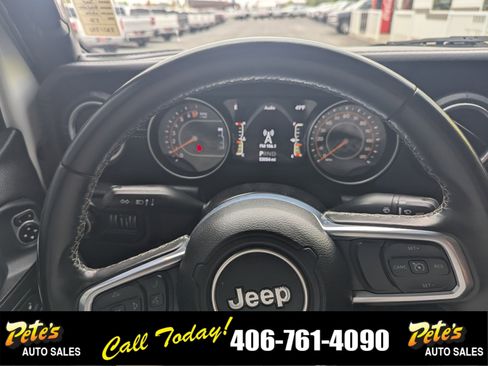 Used 2020 Jeep Gladiator Overland image 21