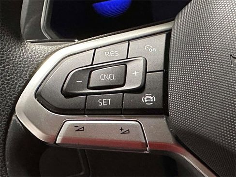 Used 2022 Volkswagen Tiguan S image 23