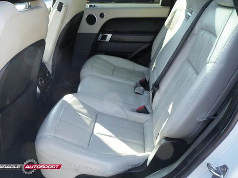 Used 2020 Land Rover Range Rover Sport HSE image 23