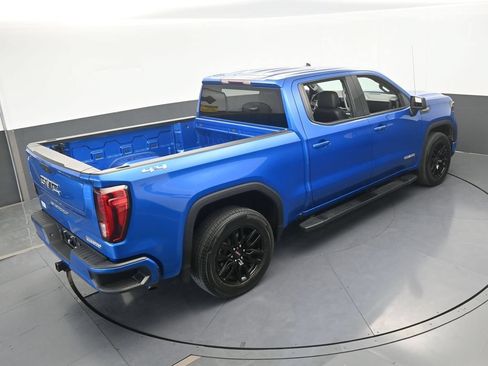 Used 2023 GMC Sierra 1500 Elevation w/ LPO, Elevation Black Package AWD/4WD image 39