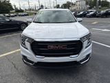 Used 2024 GMC Terrain SLE image 2