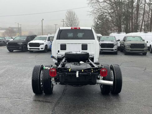 New 2026 RAM 4500 Tradesman w/ Chrome Appearance Group AWD/4WD image 7