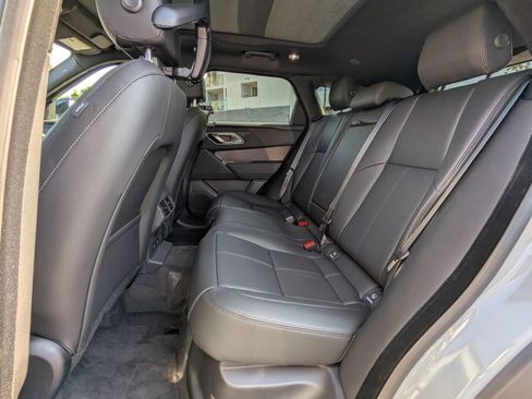 New 2026 Land Rover Range Rover Velar Dynamic SE image 16