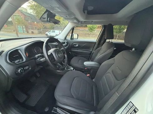 Used 2017 Jeep Renegade Altitude image 16