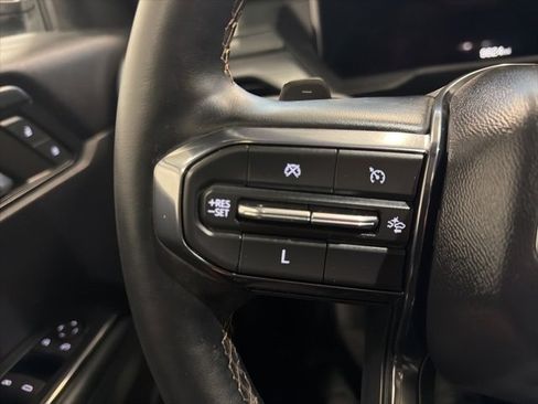 Used 2025 GMC Acadia AT4 image 33