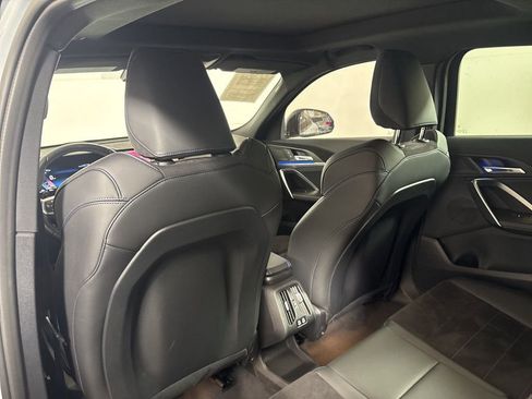 Certified 2025 BMW X2 xDrive28i w/ M Sport Package image 29