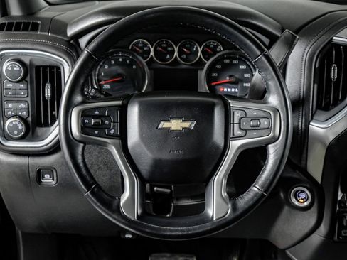 Used 2022 Chevrolet Silverado 2500 LT w/ Convenience Package image 16