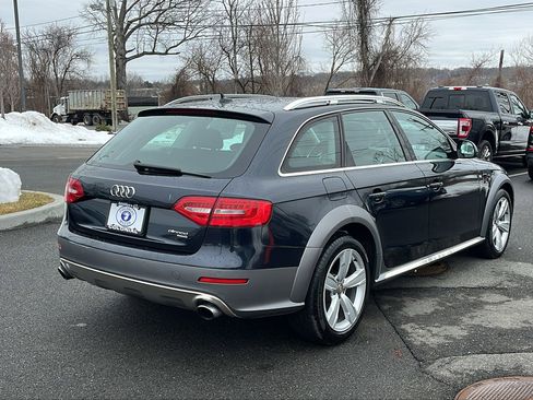 Used 2013 Audi A4 Premium Plus w/ Premium Plus Pkg image 4