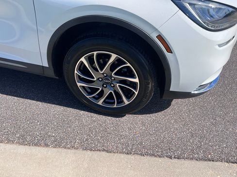 Used 2020 Lincoln Corsair AWD w/ Equipment Group 101A image 2