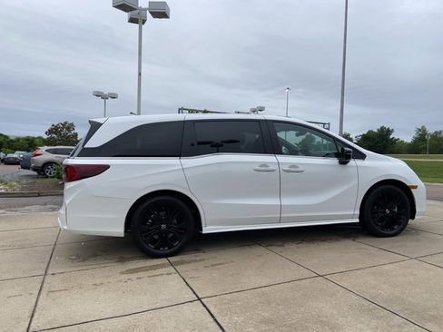Used 2025 Honda Odyssey Sport-L image 15