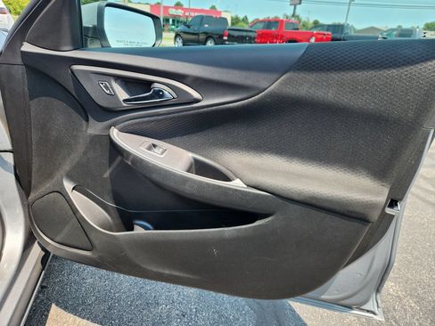 Used 2023 Chevrolet Malibu LT FWD image 11